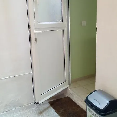 Apartament Downtown Mavili's *